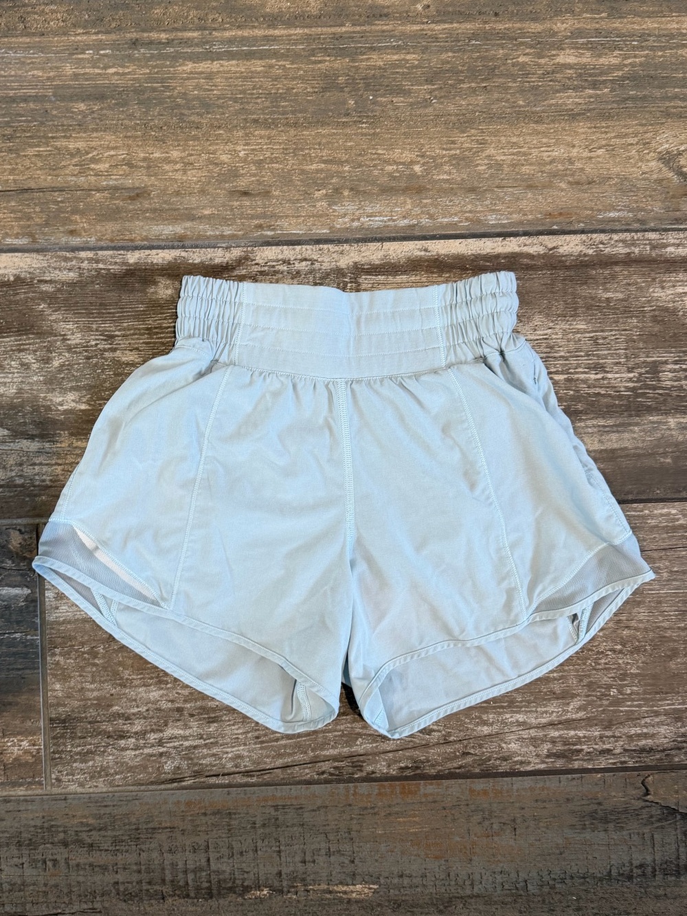 lululemon athletica Light Blue Hotty Hot High-Rise Lined Short 4"- Size 0